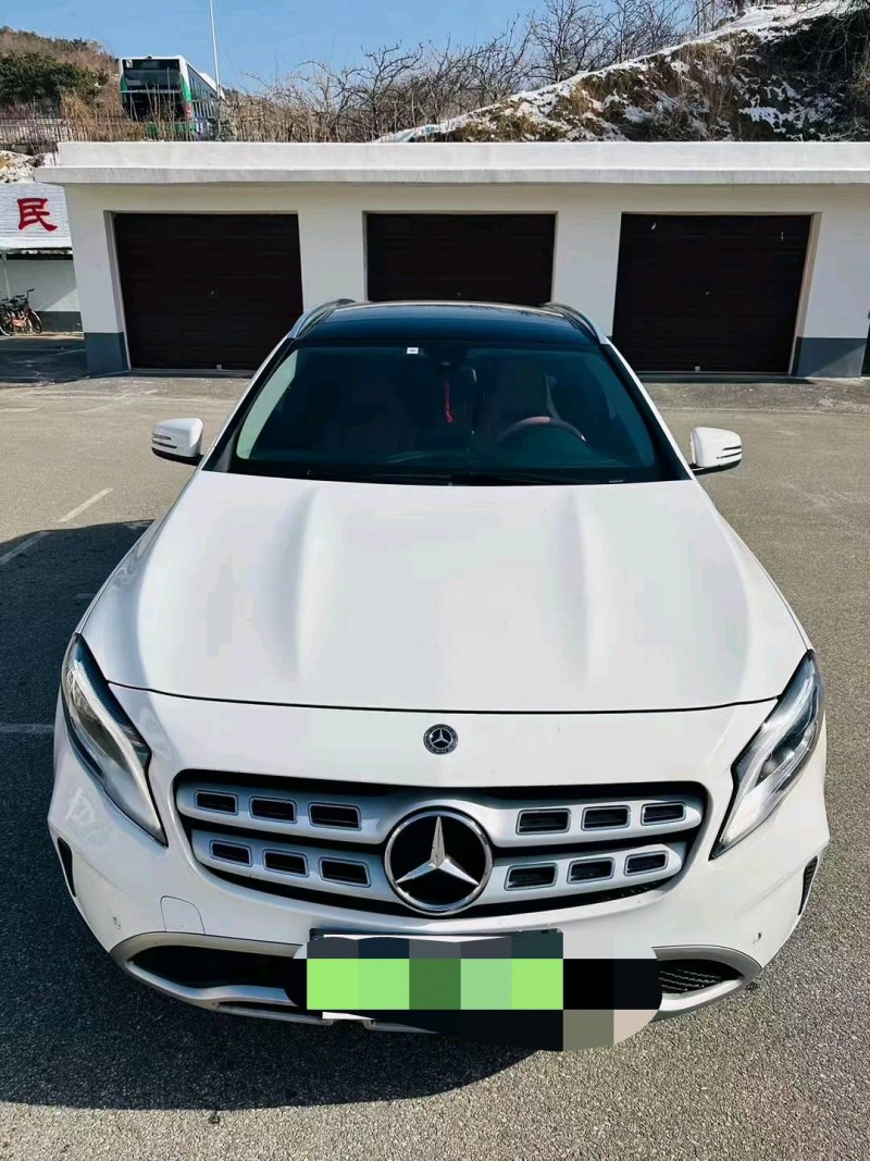 枣庄18年奔驰GLA1