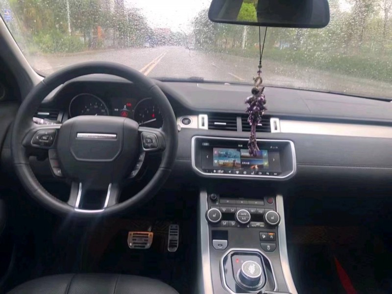 珠海17年路虎极光4