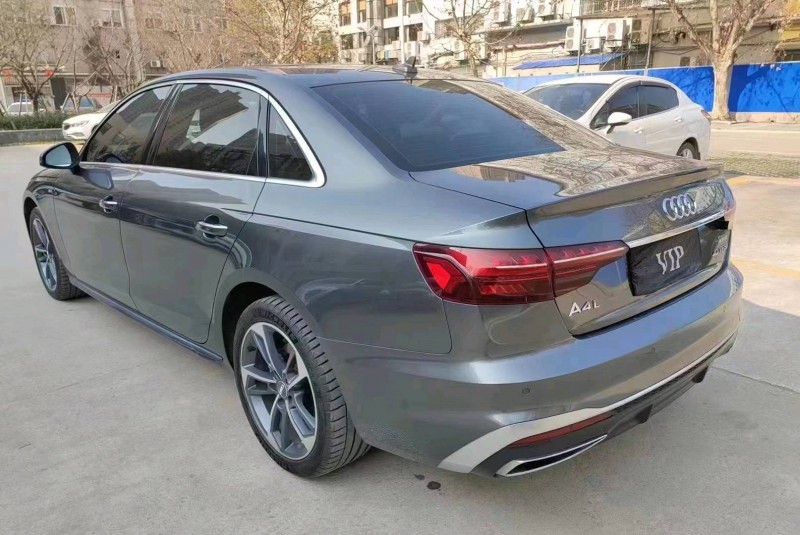 宜昌21年奥迪A4L8