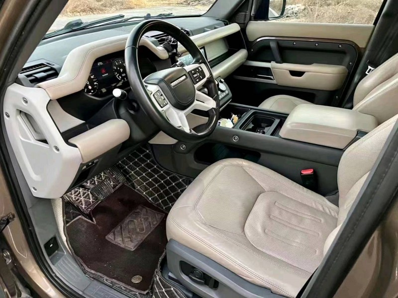 枣庄21年路虎卫士4