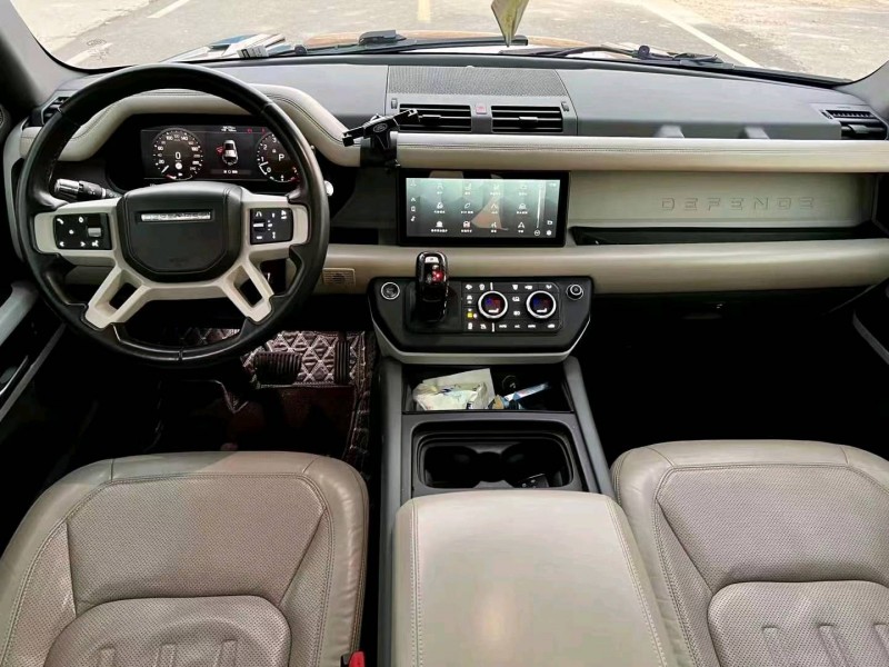 枣庄21年路虎卫士2