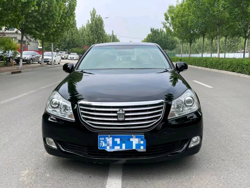 保定10年丰田皇冠1