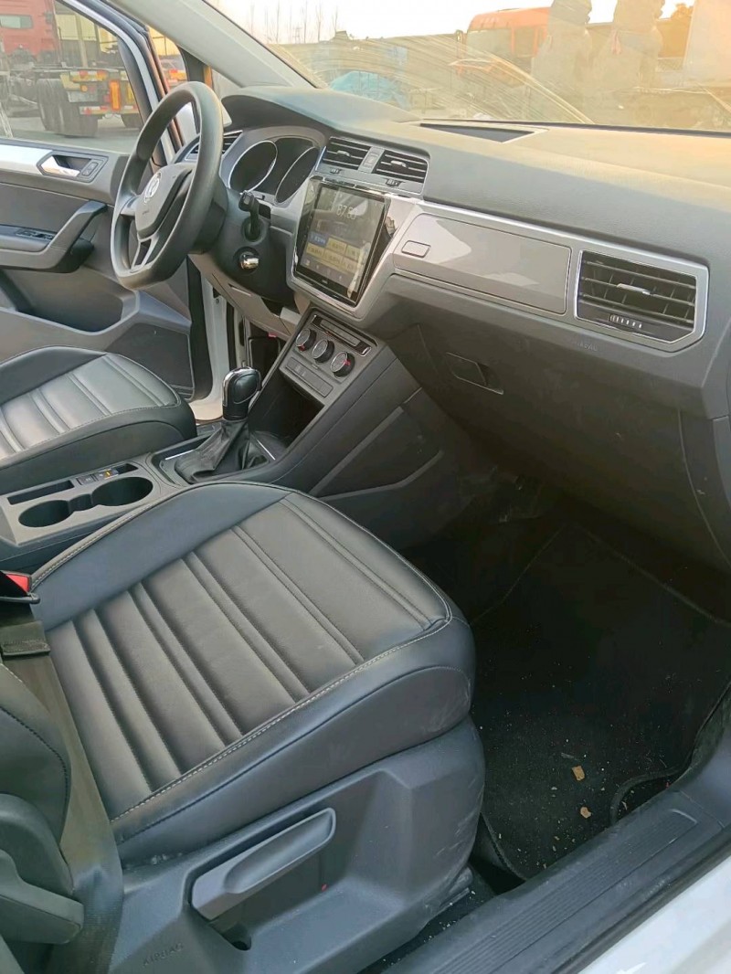 济南19年大众途安7