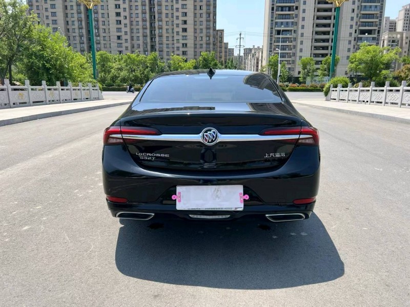 徐州20年别克君越6