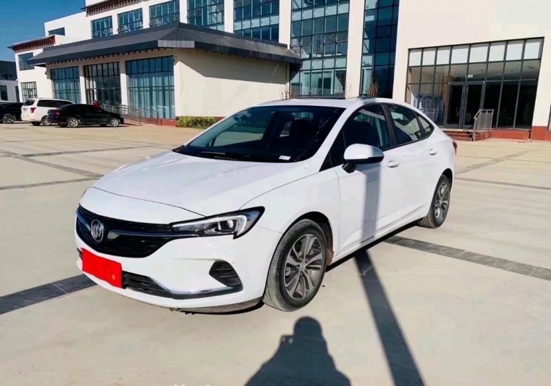 枣庄21年别克威朗8