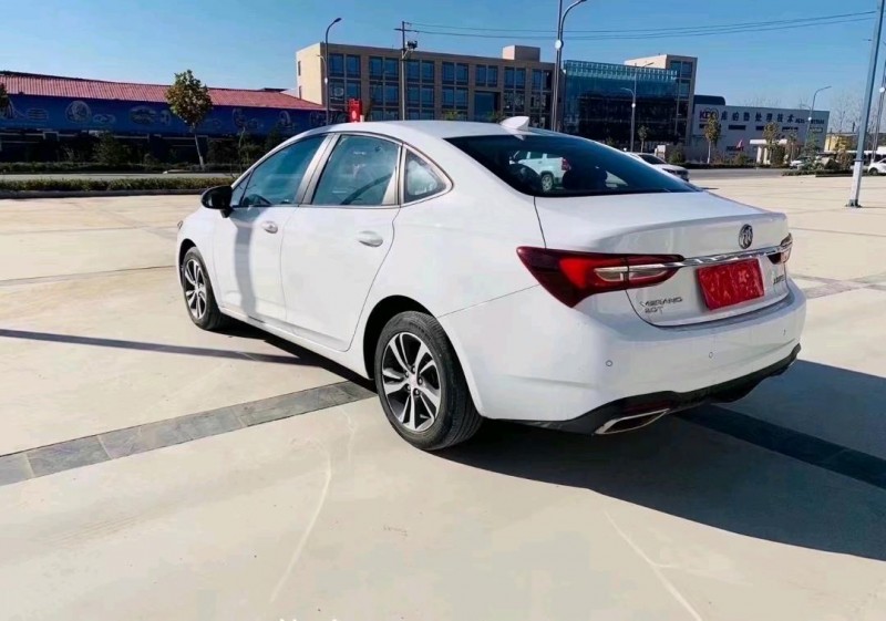 枣庄21年别克威朗6