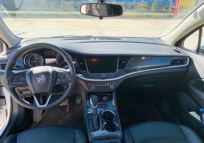 枣庄21年别克威朗9