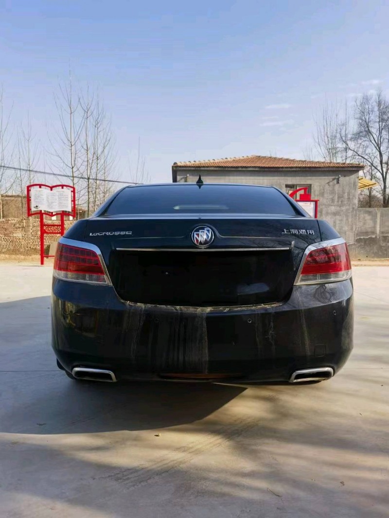 枣庄13年别克君越2