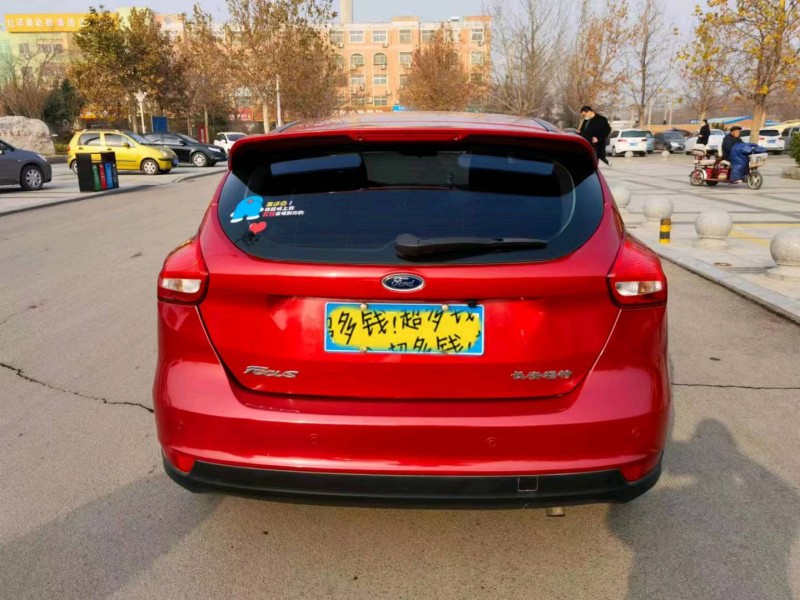 枣庄16年福特福克斯5