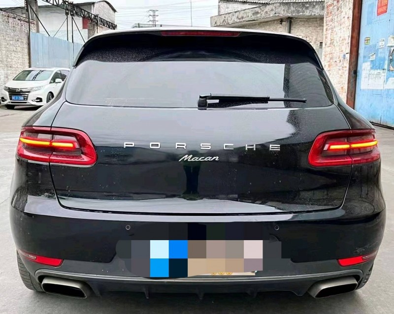 珠海15年保时捷Macan4