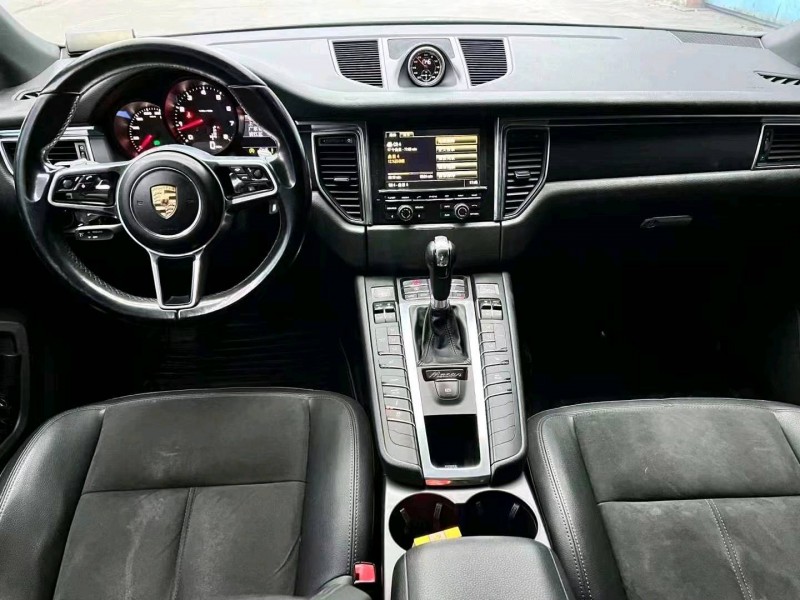 珠海15年保时捷Macan6