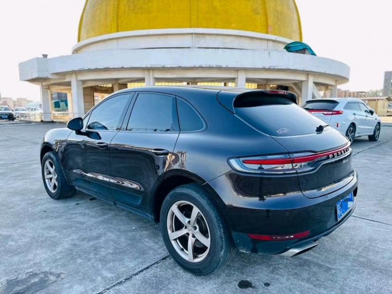 东莞20年保时捷Macan7