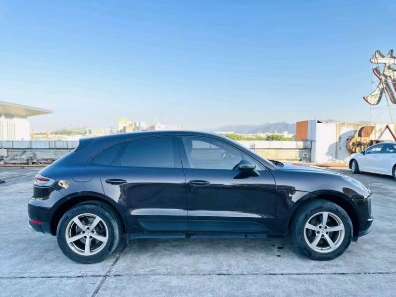 东莞20年保时捷Macan8