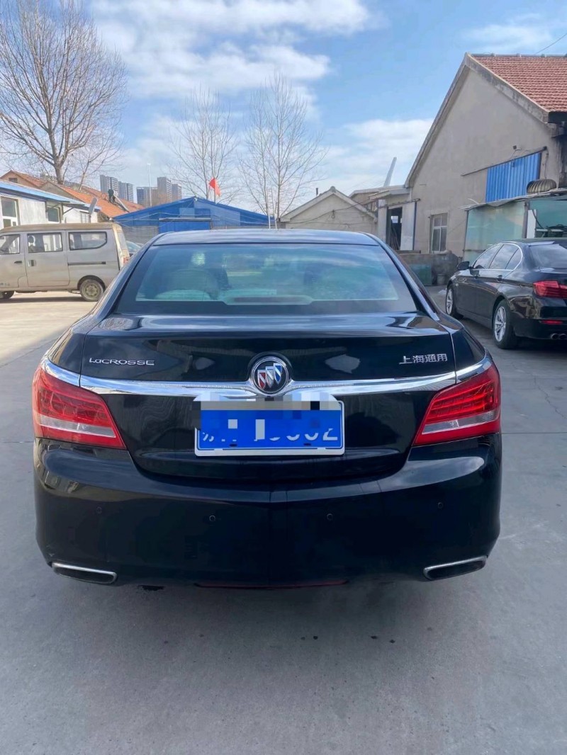 枣庄14年别克君越2