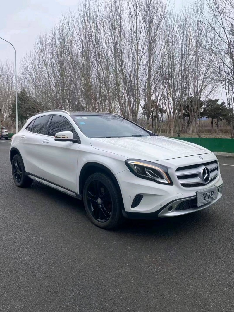 沈阳17年奔驰GLA2