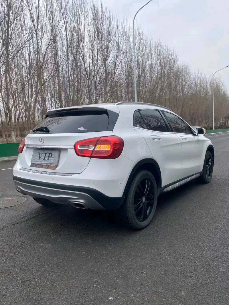 沈阳17年奔驰GLA7