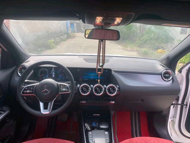 济宁21年奔驰GLA2