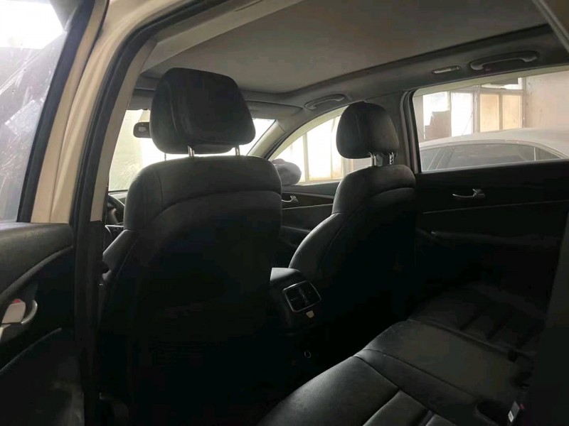 宜昌17年起亚索兰托3