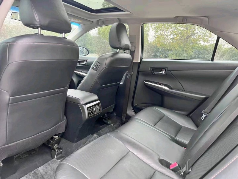 北京16年丰田凯美瑞4