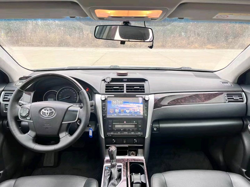 北京16年丰田凯美瑞3