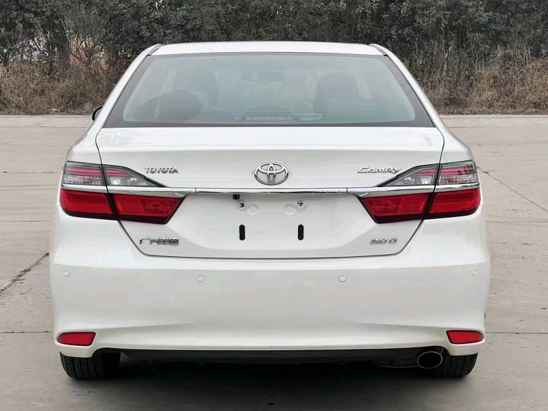 北京16年丰田凯美瑞1