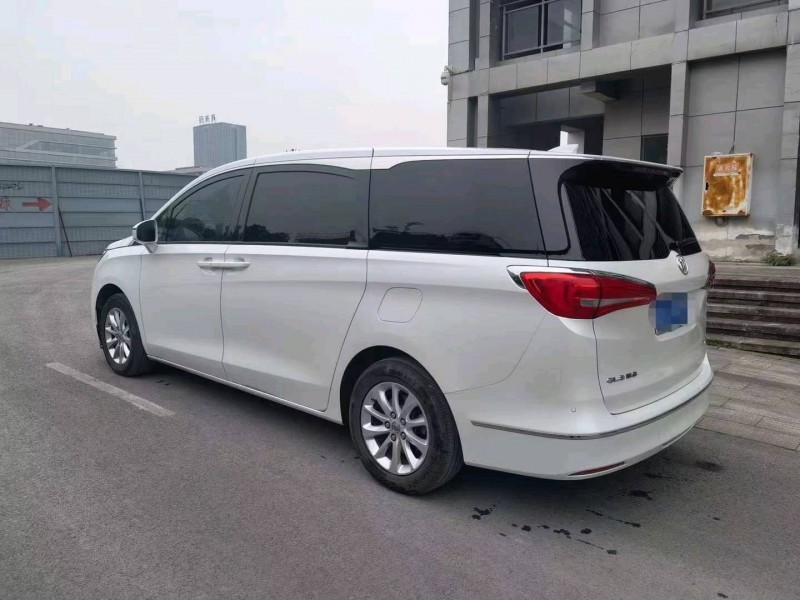 重庆19年别克GL86