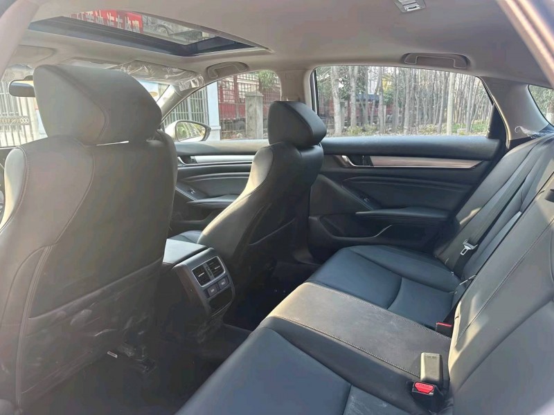 北京23年本田雅阁6