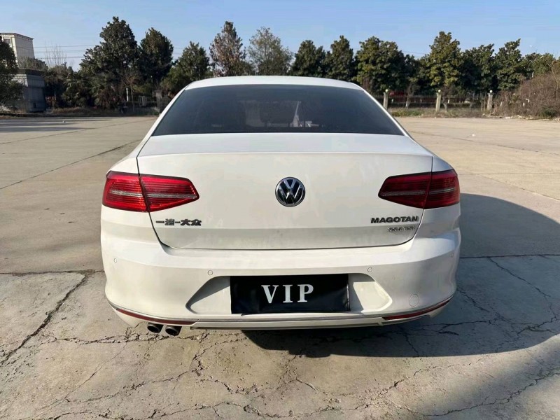 北京17年大众迈腾9