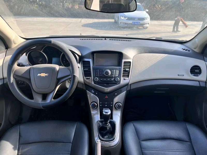 北京14年雪佛兰科鲁兹6