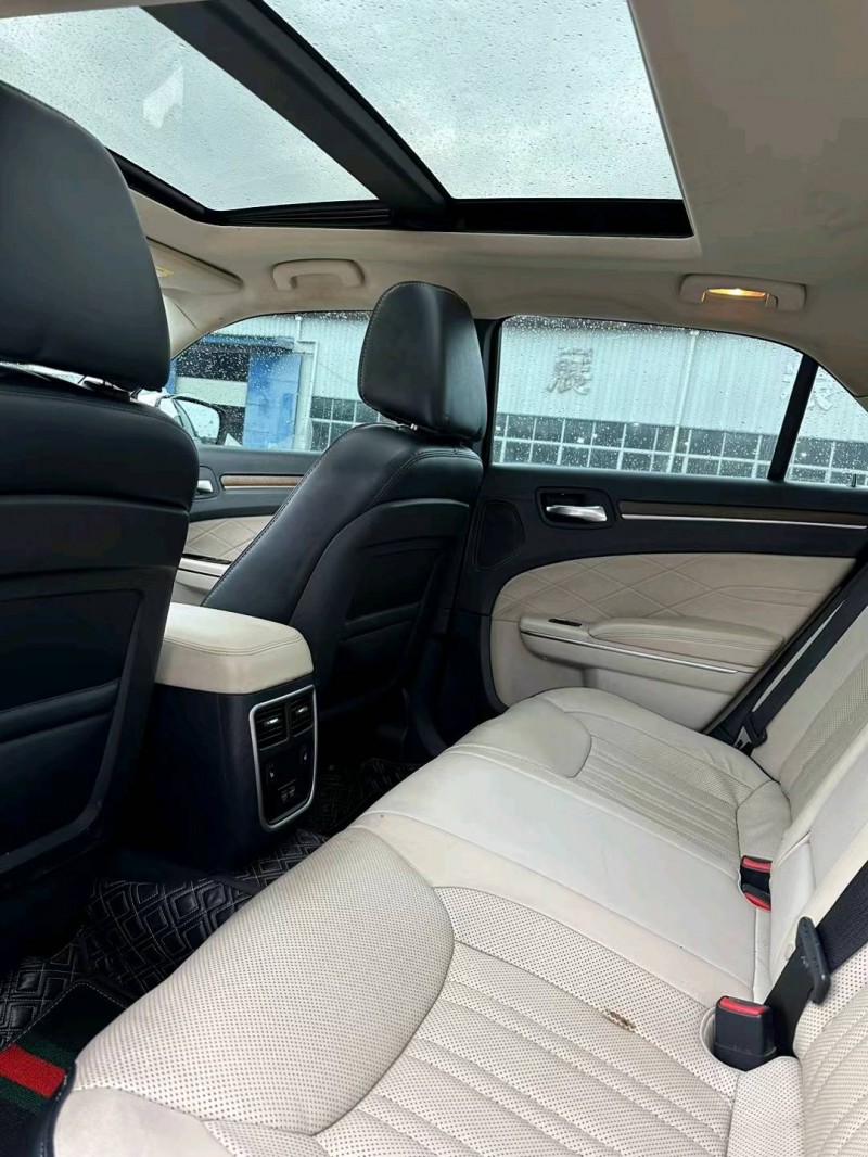 北京16年克莱斯勒300C5