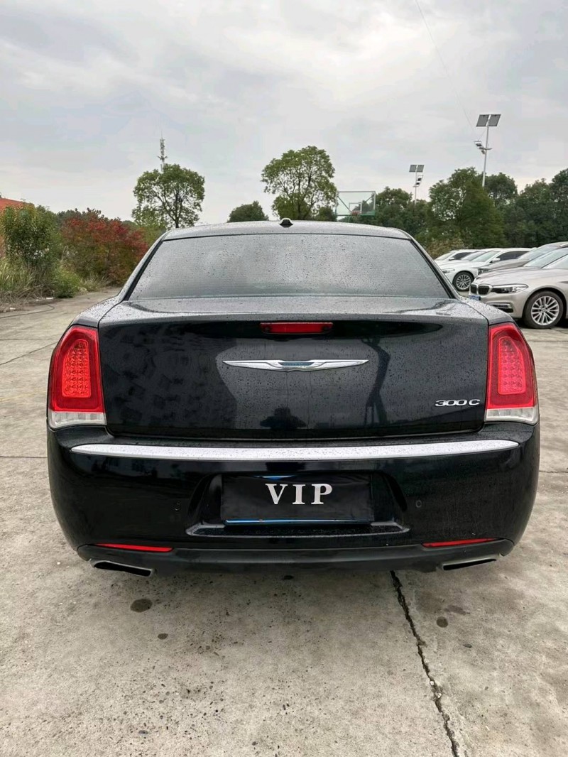 北京16年克莱斯勒300C9