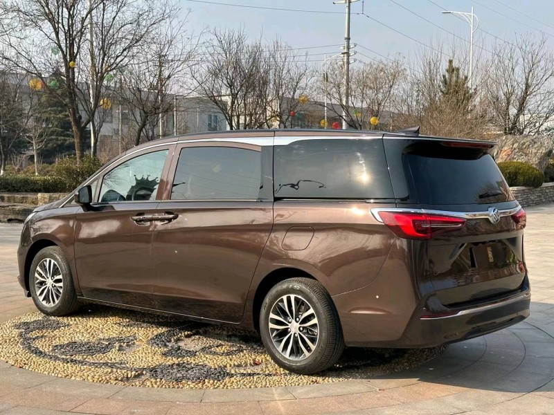 青岛20年别克GL83