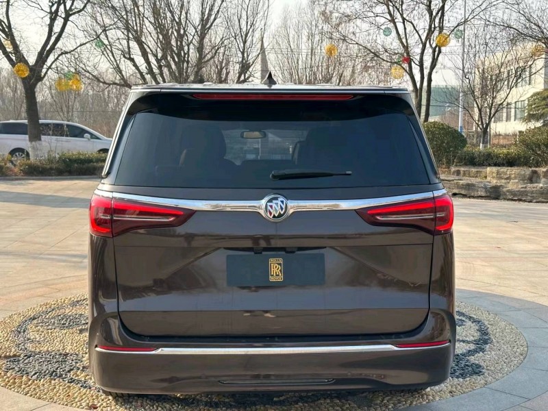 青岛20年别克GL81