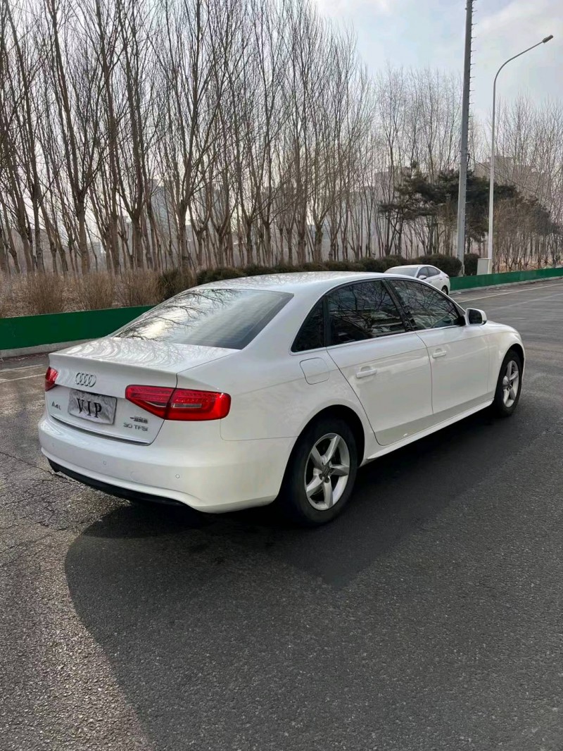 沈阳16年奥迪A4L9