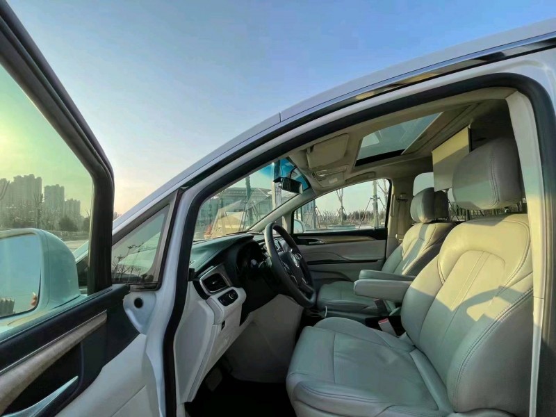 邯郸18年别克GL84