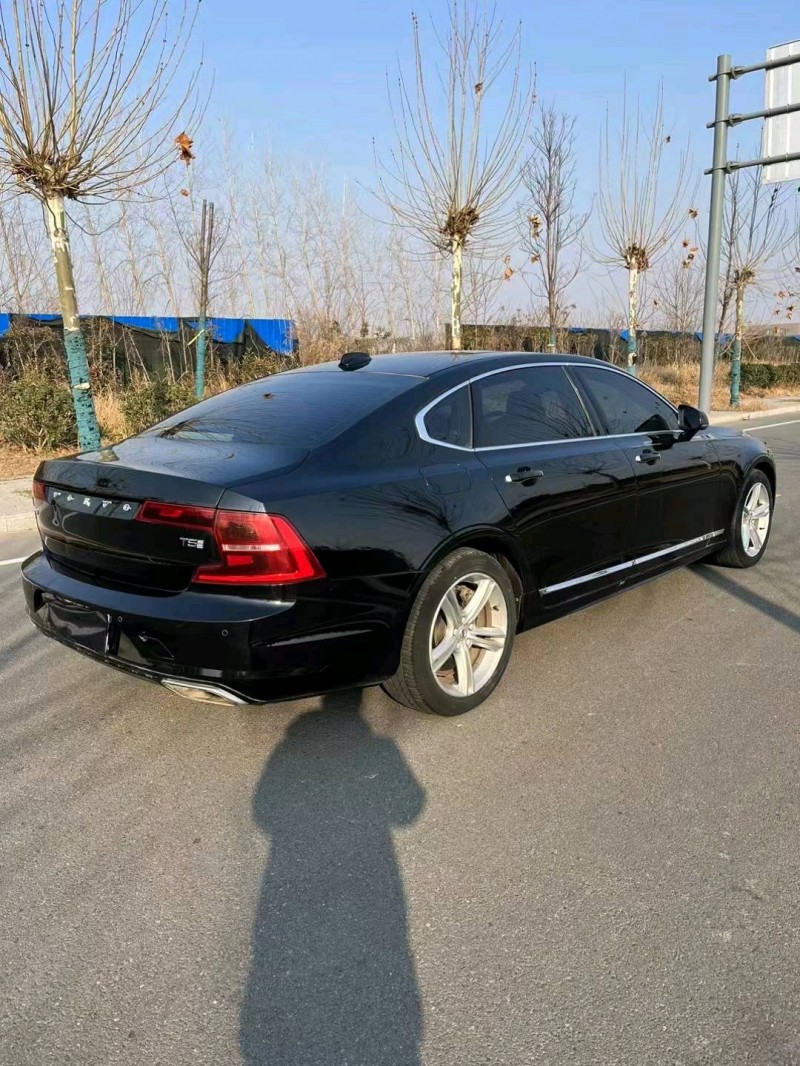 徐州18年沃尔沃S908