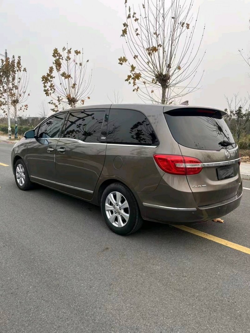 徐州16年别克GL84