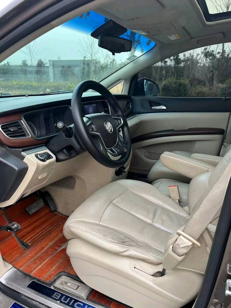 徐州16年别克GL87