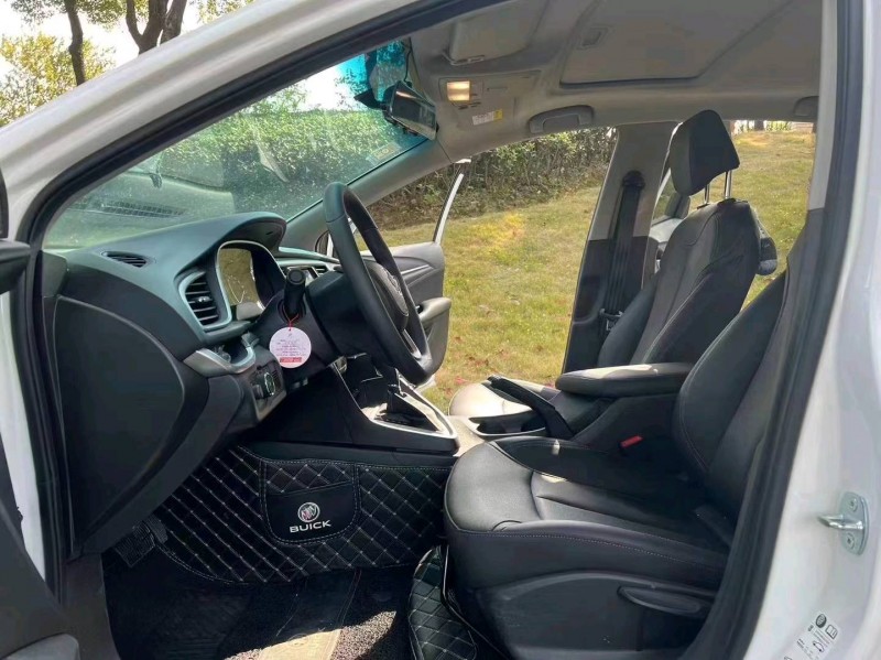 梧州22年别克英朗4