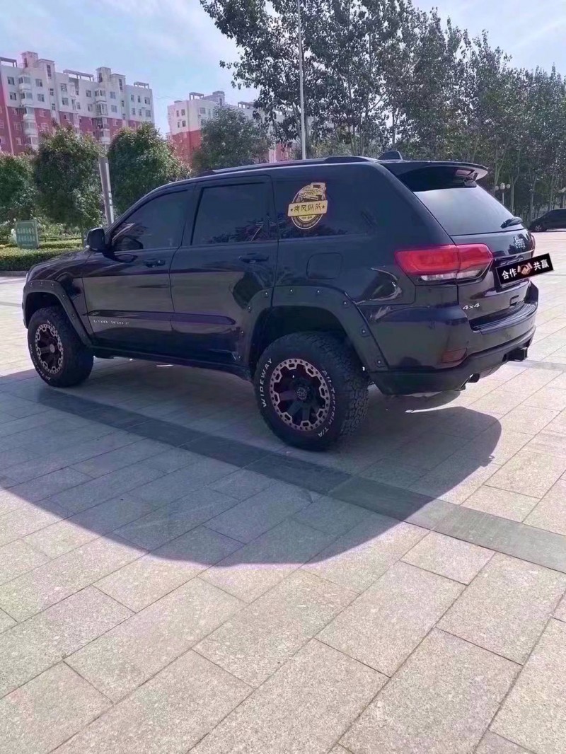 邢台14年Jeep大切诺基4