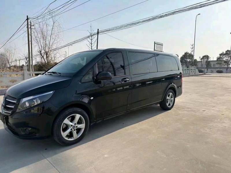 常州20年奔驰威霆8