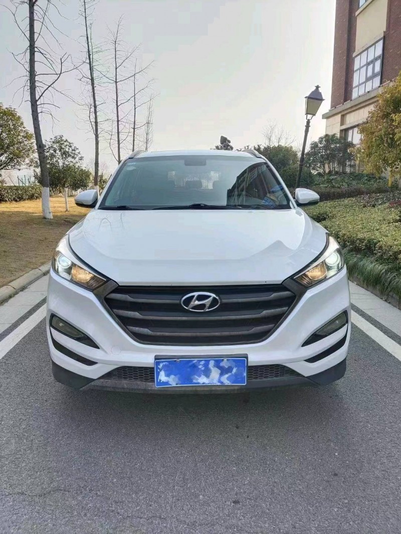 邯郸16年现代途胜1