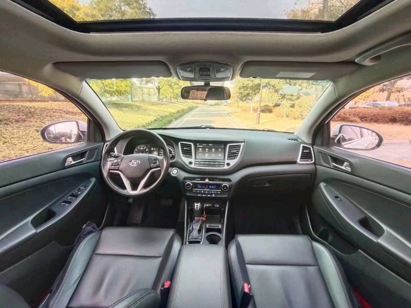 邯郸16年现代途胜5