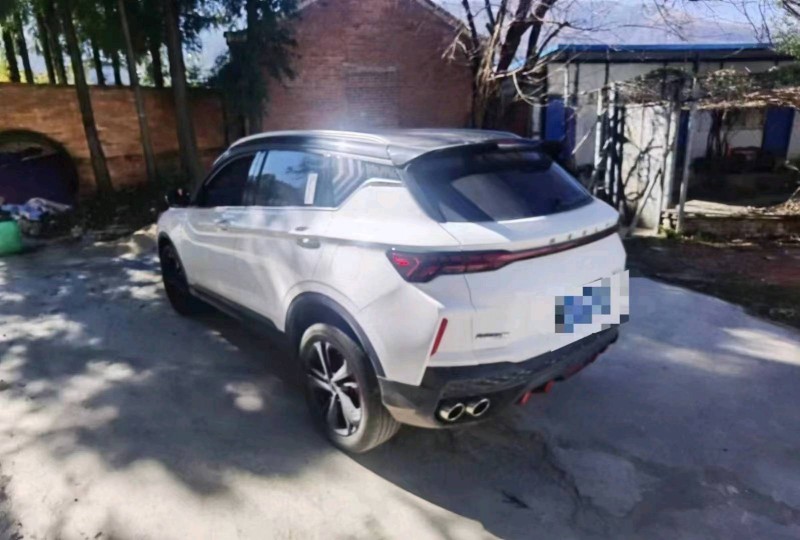 邯郸22年吉利缤越7