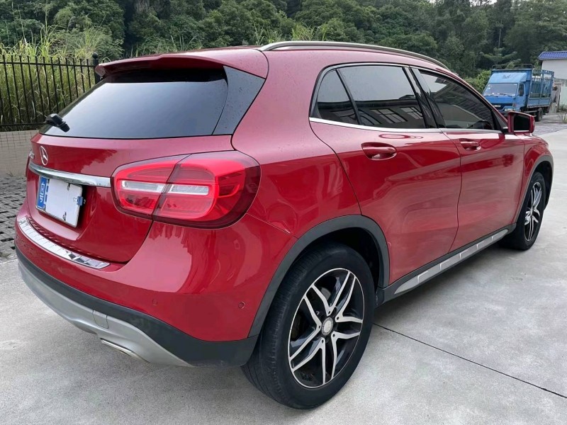 江门16年奔驰GLA9