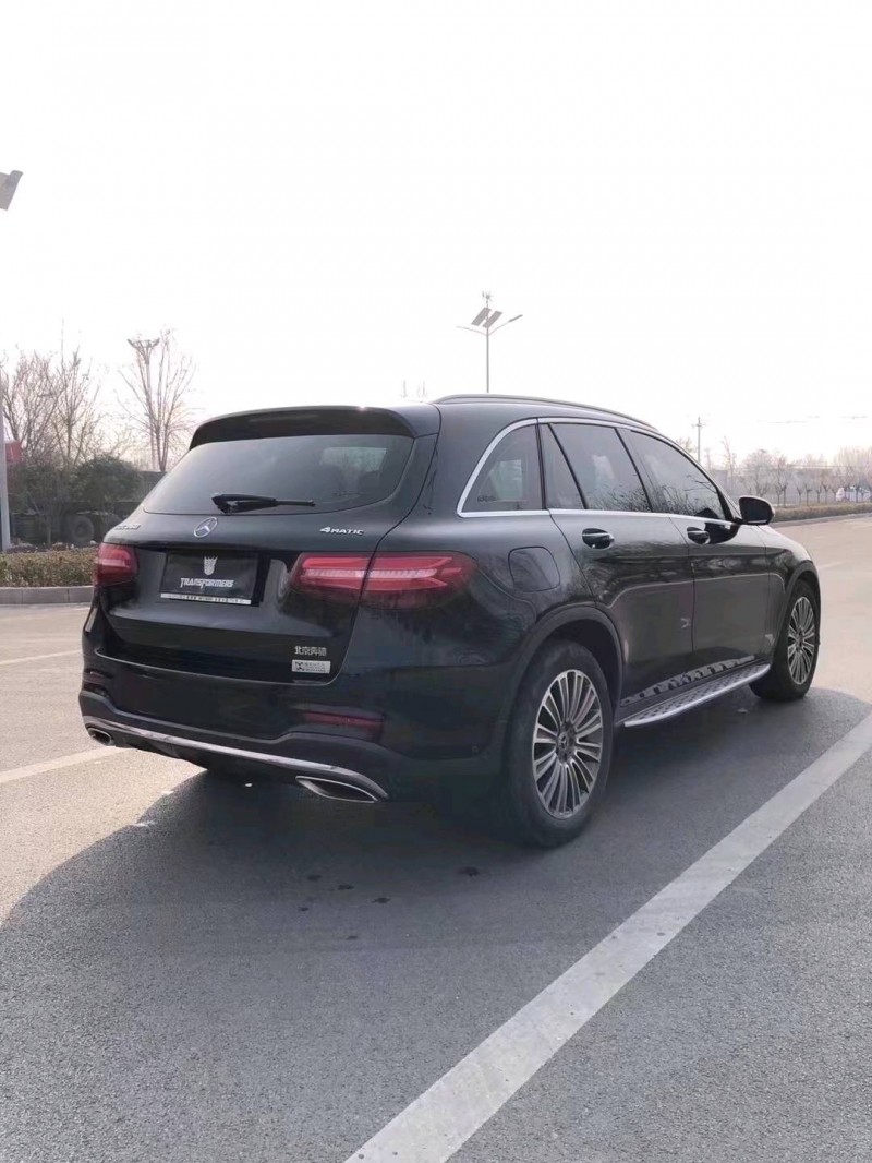 枣庄17年奔驰GLC9