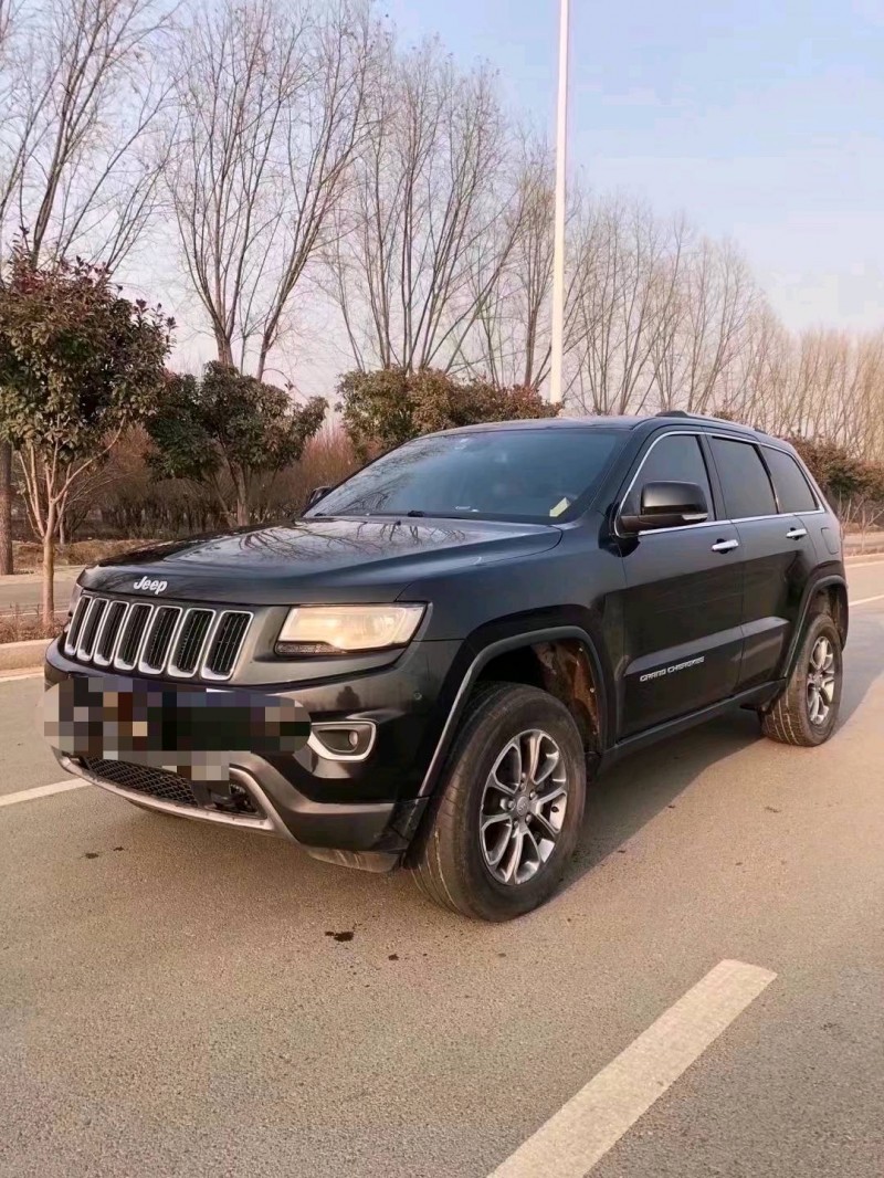 枣庄14年Jeep大切诺基2