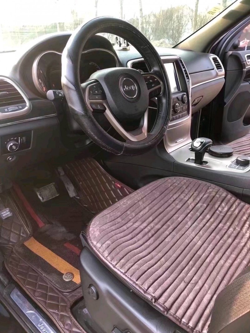 枣庄14年Jeep大切诺基5
