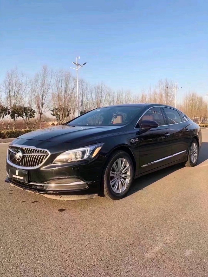 枣庄17年别克君越2