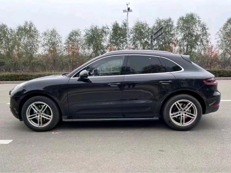 枣庄14年保时捷Macan3